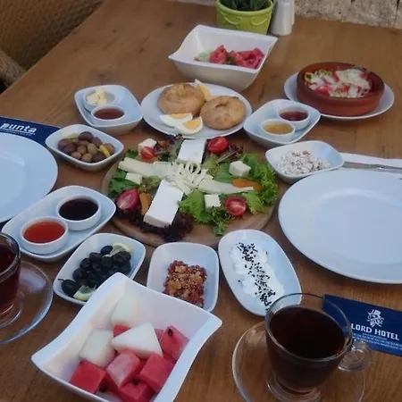 Hotel Lord Çeşme