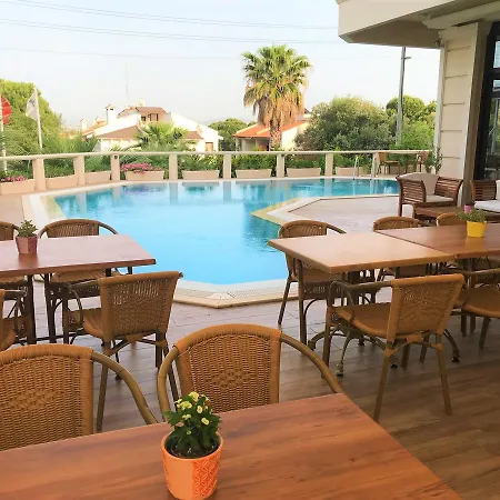 洛德酒店 3* Çeşme