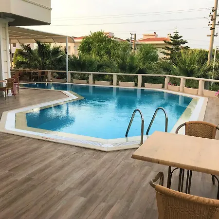 Lord Ξενοδοχείο 3*